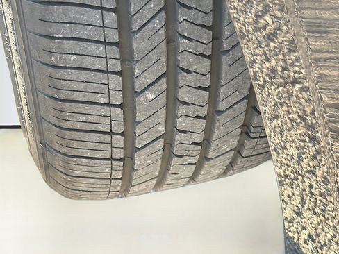 Used 2025 Tesla Model 3 Long Range image 41