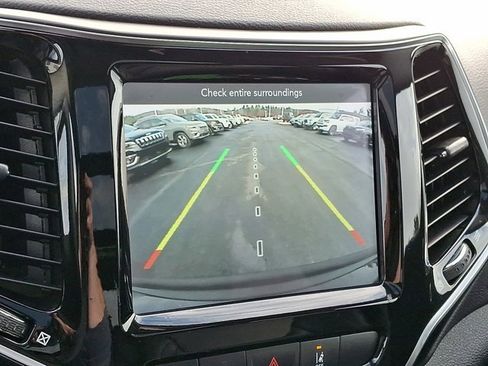 Certified 2021 Jeep Cherokee Limited image 22