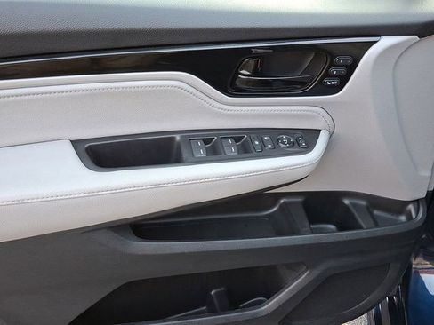 Used 2022 Honda Odyssey Touring image 13