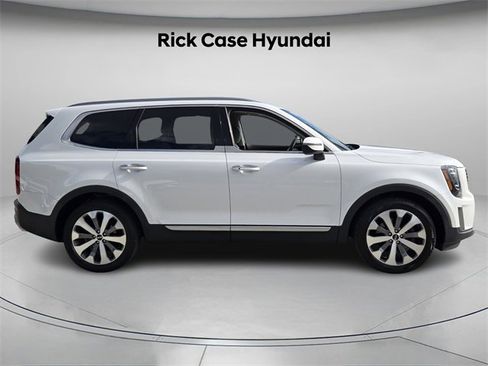 Used 2020 Kia Telluride S w/ S 8 Passenger Seating Package image 4