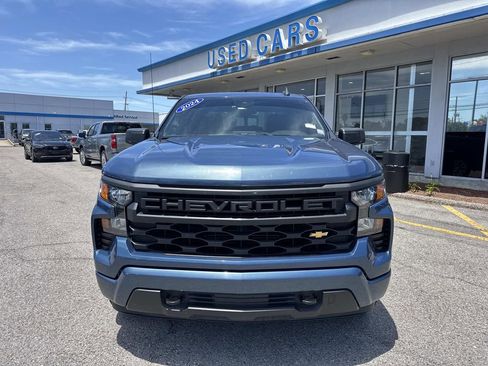 Used 2024 Chevrolet Silverado 1500 Custom RWD image 2
