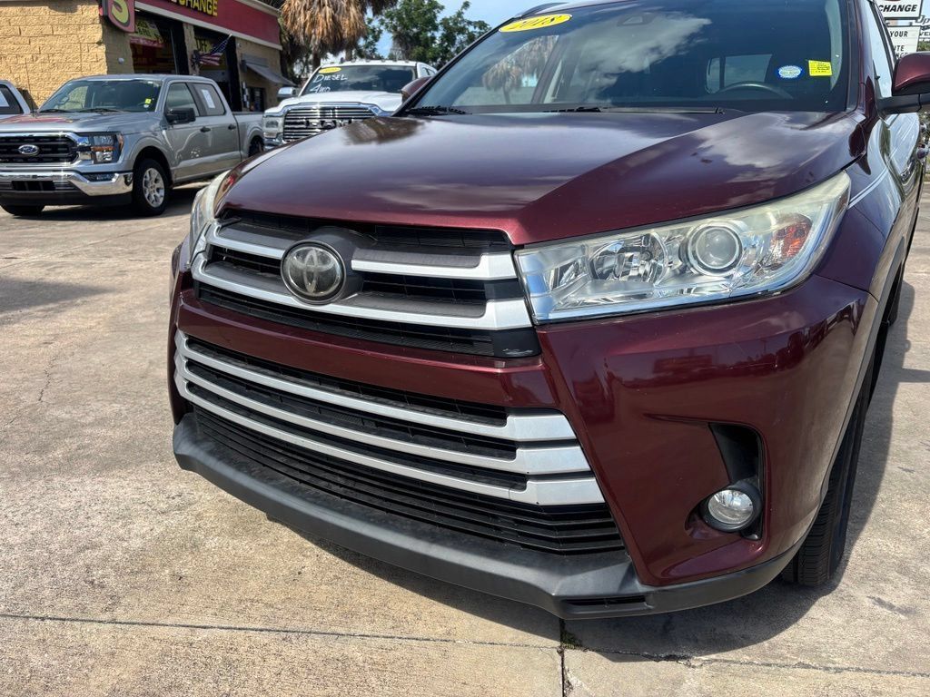 Used 2018 Toyota Highlander XLE AWD/4WD image 23