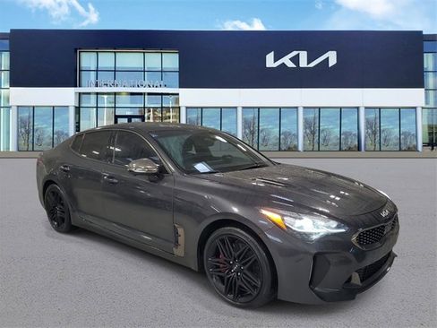 Used 2023 Kia Stinger GT2 image 2