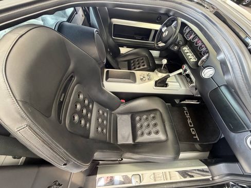 Used 2005 Ford GT RWD image 51
