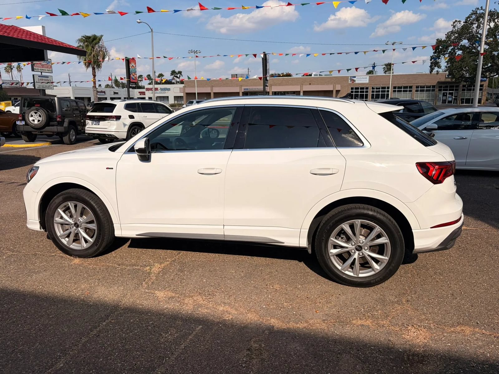 Used 2023 Audi Q3 2.0T Premium AWD/4WD image 10