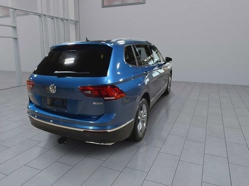 Used 2020 Volkswagen Tiguan SEL AWD/4WD image 8