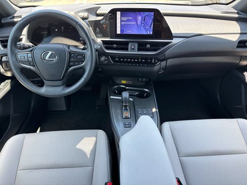 Used 2025 Lexus UX 300h AWD image 12