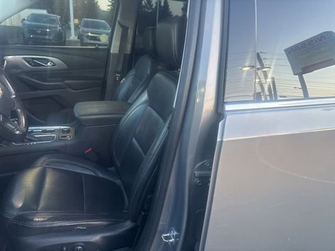 Used 2018 Chevrolet Traverse LT AWD/4WD image 19
