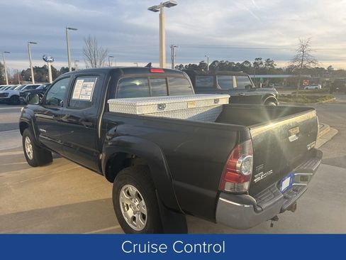 Used 2015 Toyota Tacoma PreRunner image 4