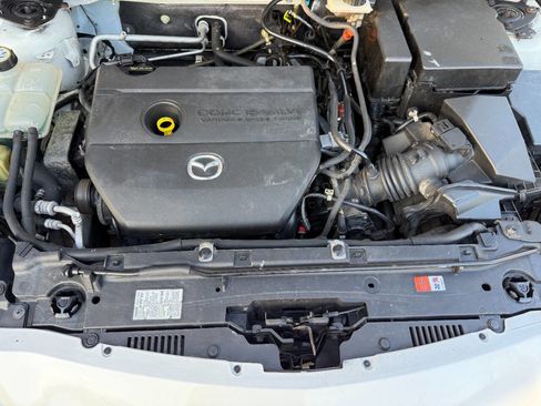 Used 2011 MAZDA MAZDA3 i Touring image 20