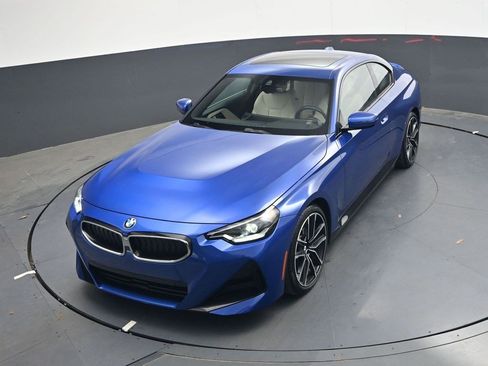 Used 2024 BMW 230i Coupe w/ M Sport Package image 22