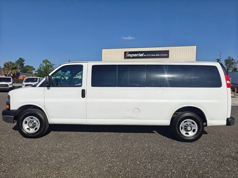 Used 2014 Chevrolet Express 3500 LT w/ LT Preferred Equipment Group RWD image 10