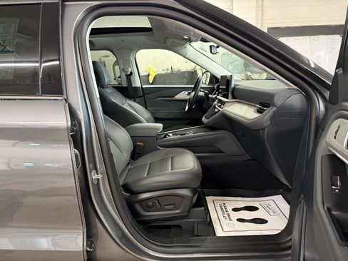New 2026 Ford Explorer Active w/ Active Comfort Package AWD/4WD image 29