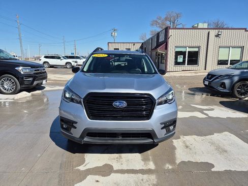 Used 2022 Subaru Ascent Onyx Edition image 3
