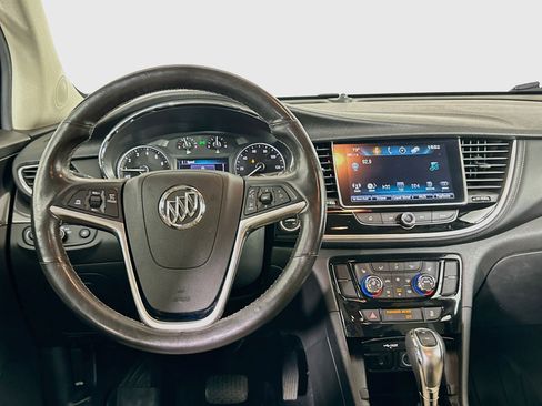 Used 2019 Buick Encore Essence FWD image 18