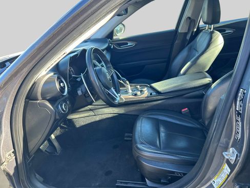 Used 2017 Alfa Romeo Giulia Ti w/ TI Performance Package image 12