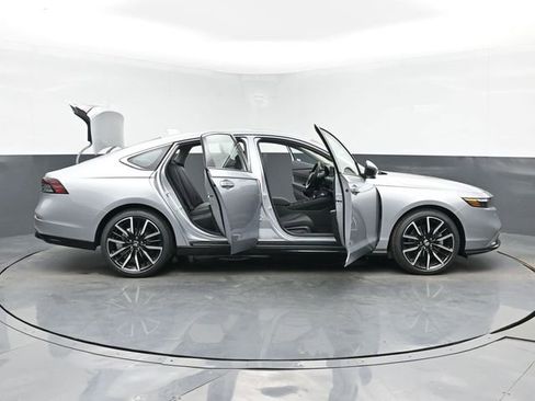 Used 2025 Honda Accord Touring image 50