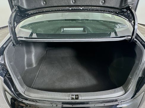 Used 2024 Toyota Corolla LE image 27