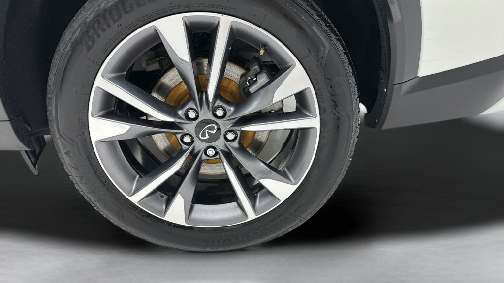Used 2024 INFINITI QX60 Luxe AWD/4WD image 9