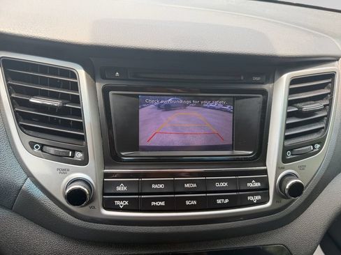 Used 2018 Hyundai Tucson SE AWD/4WD image 20