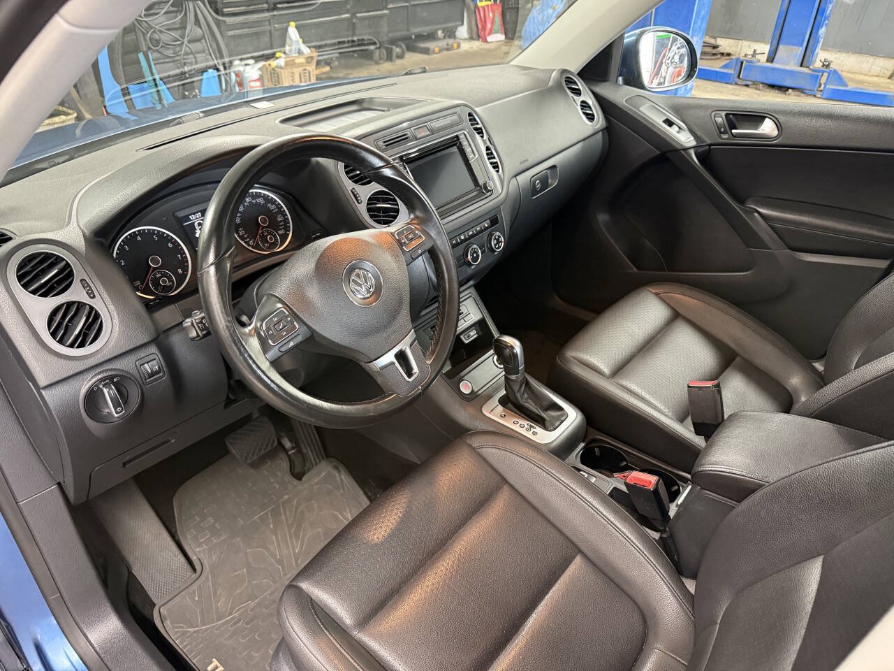 Used 2017 Volkswagen Tiguan S AWD/4WD image 18