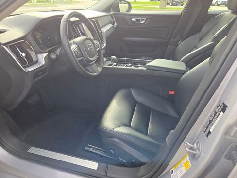 Used 2024 Volvo S60 B5 Core FWD image 24