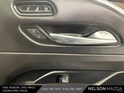 Used 2021 Cadillac Escalade Sport Platinum image 53