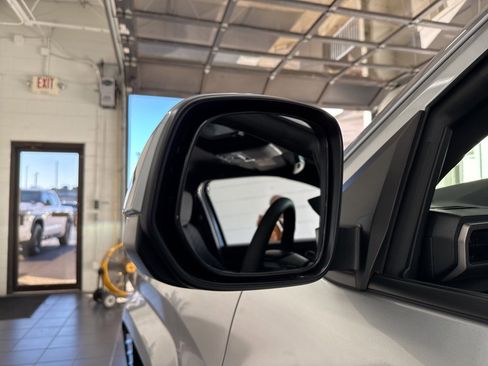 Certified 2025 Toyota Tacoma SR5 image 12