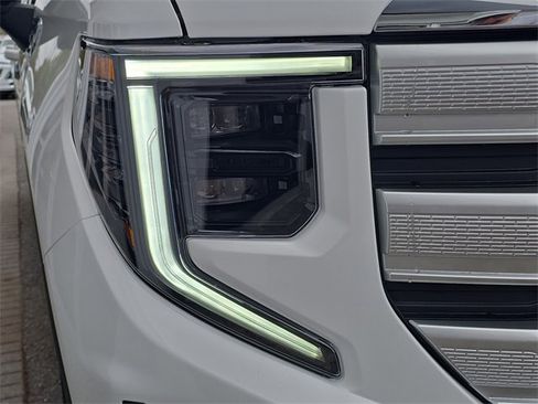 New 2026 GMC Sierra 1500 SLE w/ Preferred Package image 10