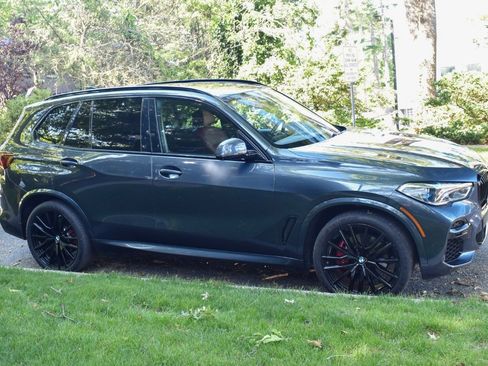 Used 2022 BMW X5 sDrive40i w/ M Sport Package RWD image 8