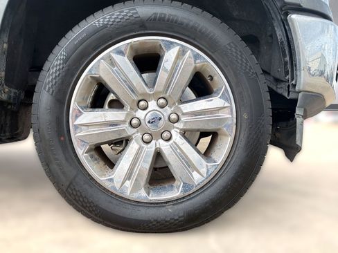 Used 2018 Ford F150 Lariat image 11