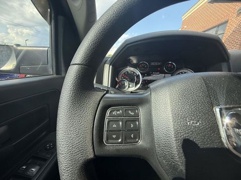 Used 2018 RAM 3500 Tradesman w/ Chrome Appearance Group AWD/4WD image 11