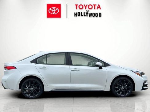 New 2026 Toyota Corolla SE FWD image 3