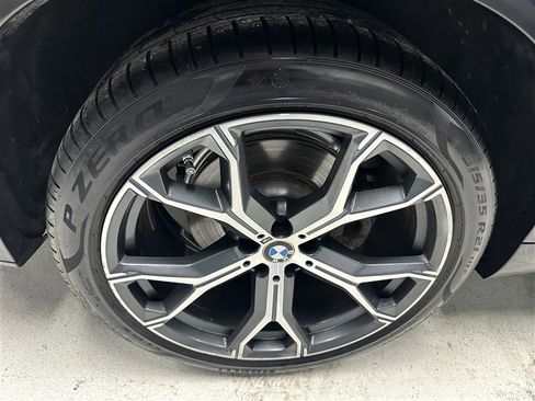 Used 2019 BMW X5 xDrive50i w/ M Sport Package image 14