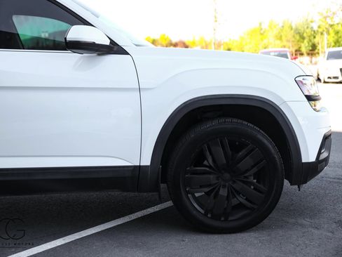 Used 2019 Volkswagen Atlas SE w/ Towing Package AWD/4WD image 17