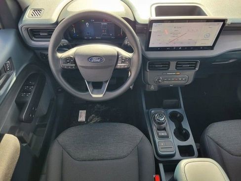 New 2025 Ford Maverick XL image 9