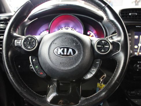Used 2014 Kia Soul ! w/ Sun & Sound Package FWD image 16