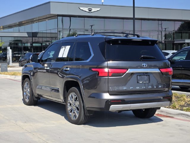 Used 2024 Toyota Sequoia Capstone AWD/4WD image 4