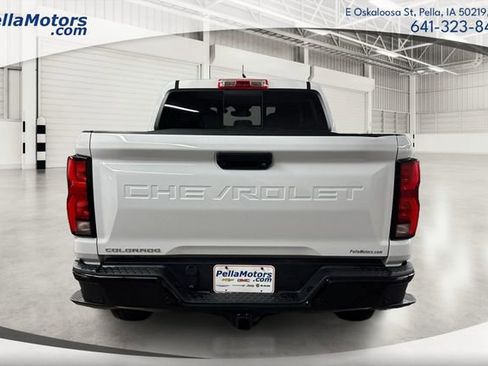 Used 2024 Chevrolet Colorado Z71 w/ Z71 Convenience Package 2 image 4