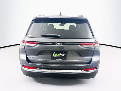 Used 2022 Jeep Grand Cherokee Limited 4xe image 7