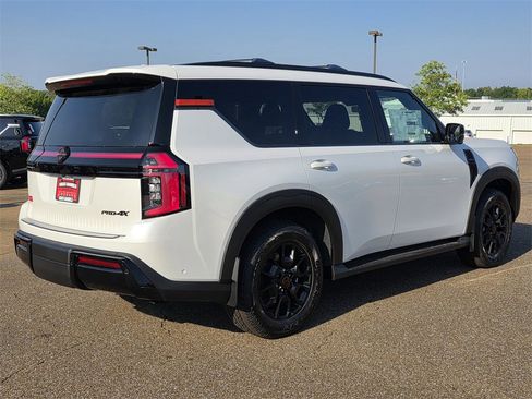 New 2025 Nissan Armada PRO-4X image 4