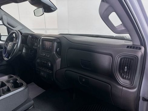 Used 2025 Chevrolet Silverado 2500 Custom image 28