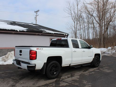 Used 2018 Chevrolet Silverado 1500 LT w/ All Star Edition image 4