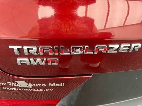 Used 2022 Chevrolet TrailBlazer LT AWD/4WD image 25