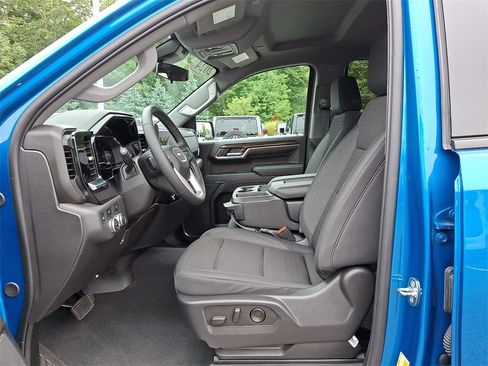 Certified 2024 GMC Sierra 1500 Elevation w/ LPO, Elevation Black Package image 3