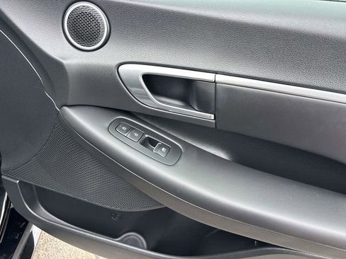 Certified 2023 Hyundai Sonata SEL w/ Convenience Package image 16