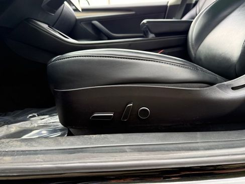 Used 2023 Tesla Model 3 Standard Range image 27