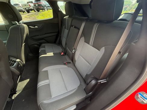Used 2025 Chevrolet Blazer LT FWD image 36