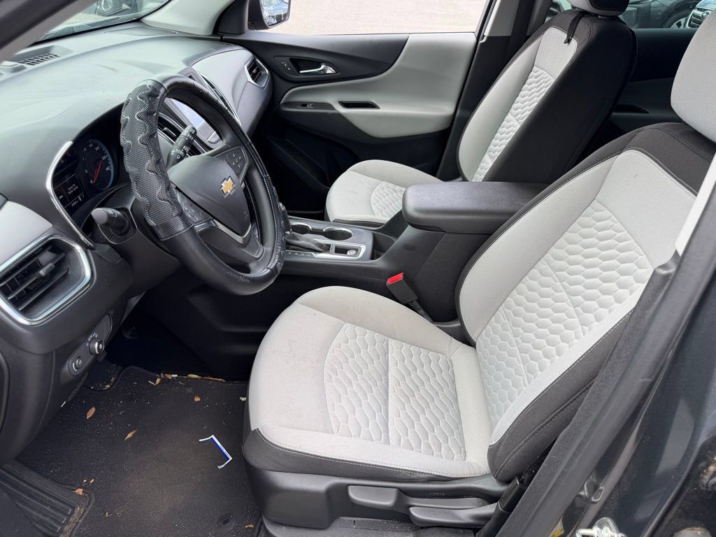 Used 2018 Chevrolet Equinox LS FWD image 23