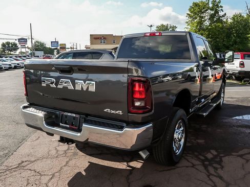 Used 2026 RAM 2500 Tradesman w/ Chrome Appearance Group AWD/4WD image 6